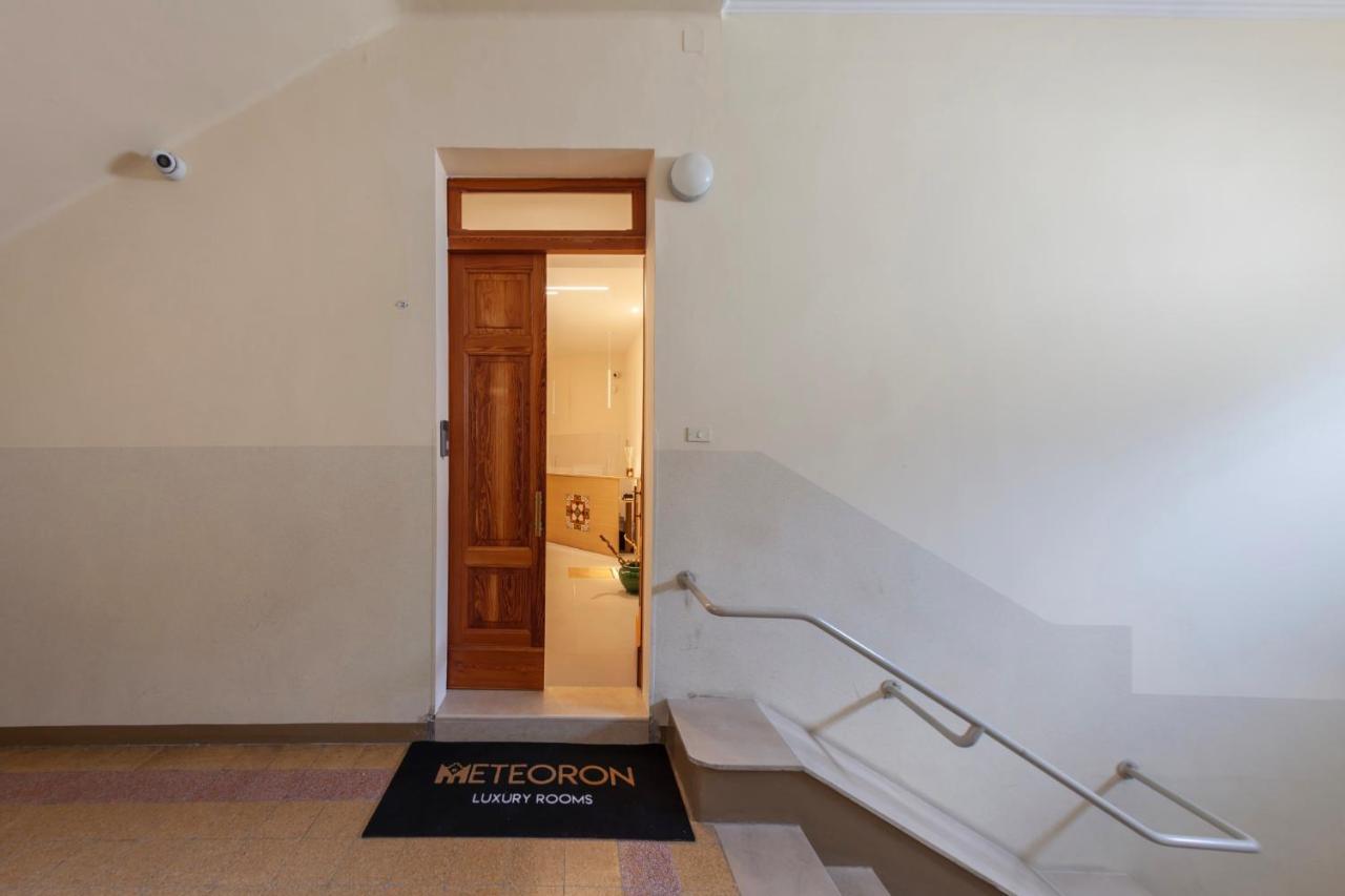 Meteoron Luxury Rooms Матера Экстерьер фото